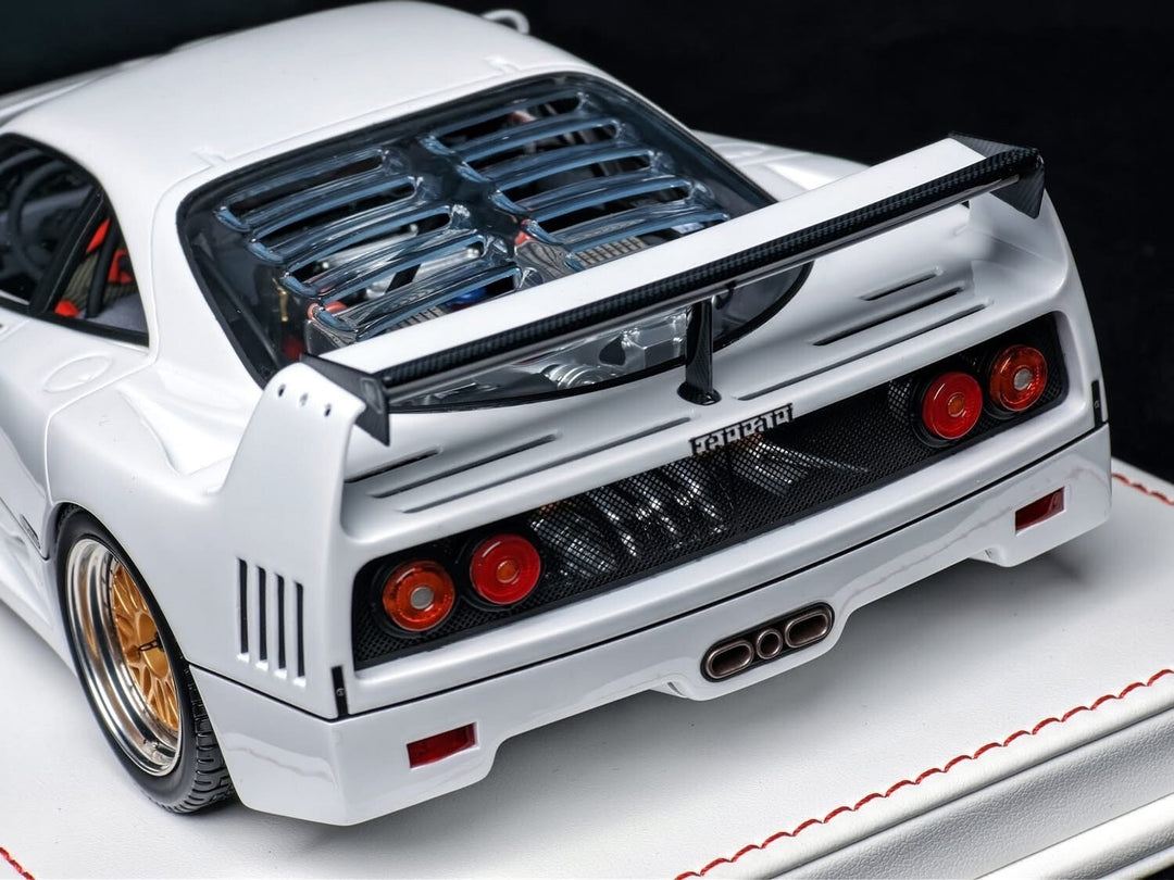 Ferrari F40 (Pearl White) [Davis & Giovanni] 1:18 scale