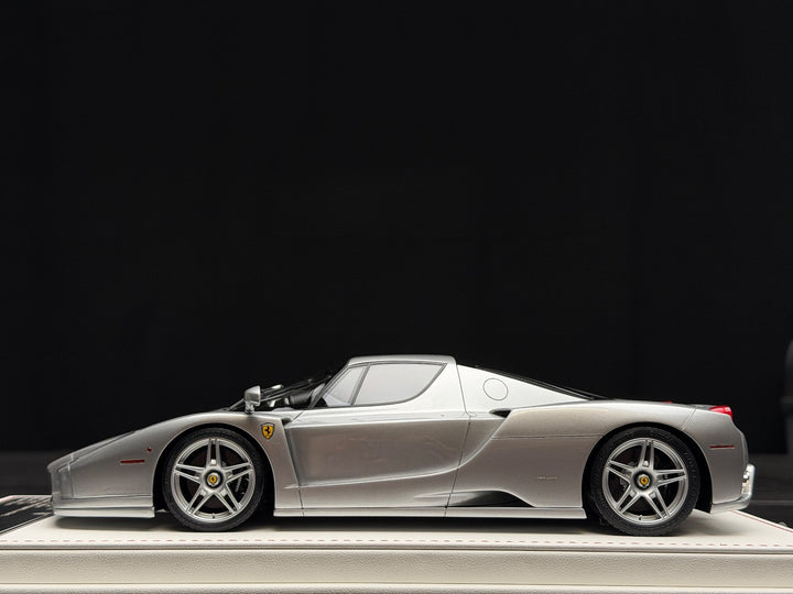 Ferrari Enzo (Silver) [Davis & Giovanni] 1:18 scale