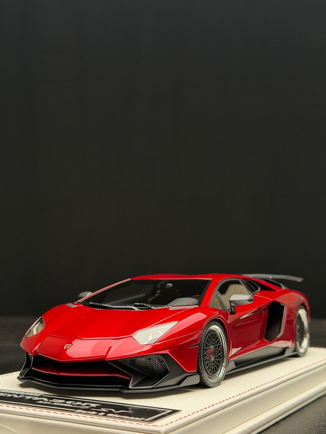 Lamborghini Aventador SV LBWK (Red) [Davis & Giovanni] 1:18 scale