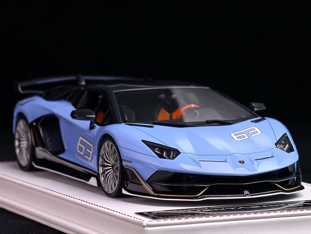 Lamborghini Aventador SVJ (Baby Blue) [Davis & Giovanni] 1/18 scale