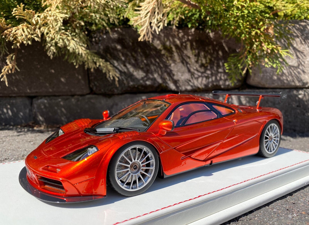 McLaren F1 Chassis no. 073 (Volcano Orange) [Davis & Giovanni] 1/18 scale