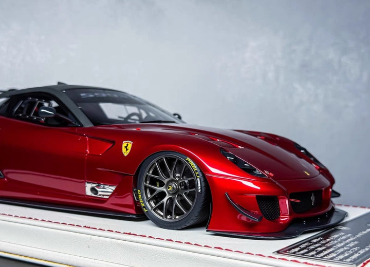 Ferrari 599XX Evo (Candy Red) [Davis & Giovanni] 1/18 scale