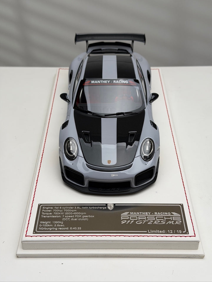 Porsche 911 GT2 RS MR (Chalk Gray) [Davis & Giovanni] 1/18 scale