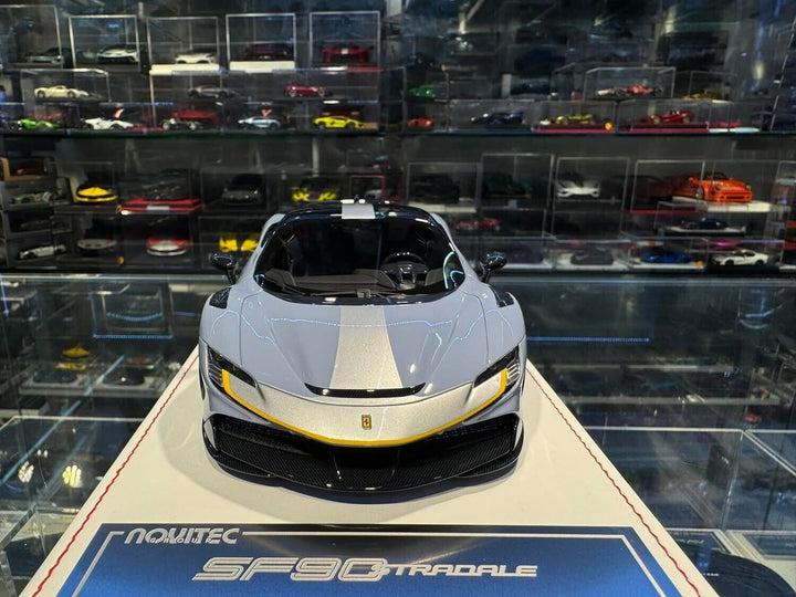 Ferrari SF90 Stradale NOVITEC (Gray/silver) [Davis & Giovanni] 1/18 scale
