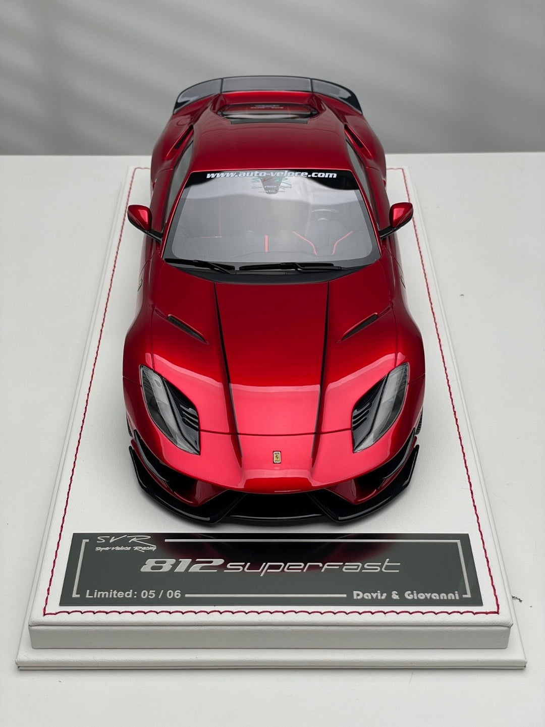 Ferrari 812 Superfast SVR (Candy Red) [Davis & Giovanni] 1/18 scale