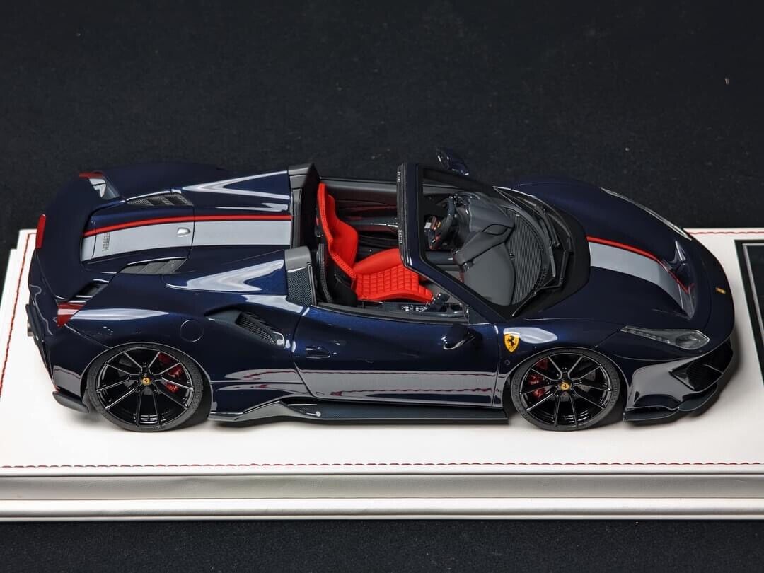 Ferrari 488 Pista Spider NOVITEC (Blue/stripe) [Davis & Giovanni] 1/18 scale