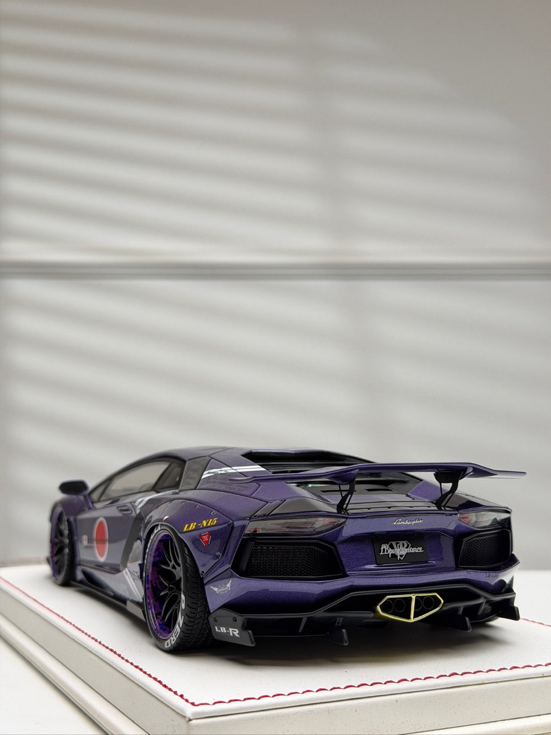 Lamborghini Aventador LBWK (Purple Zero Fighter) [Davis & Giovanni] 1/18 scale