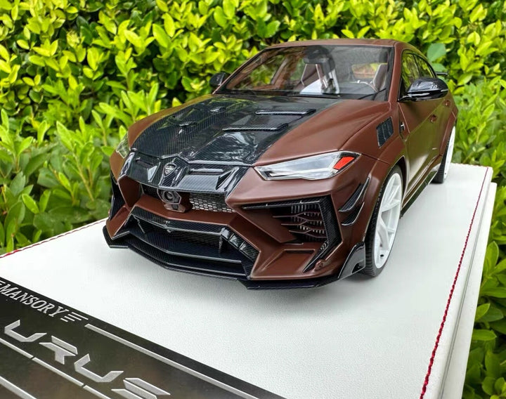 Lamborghini Urus Mansory (Travis Scott Matt Brown) [Davis & Giovanni] 1/18 scale