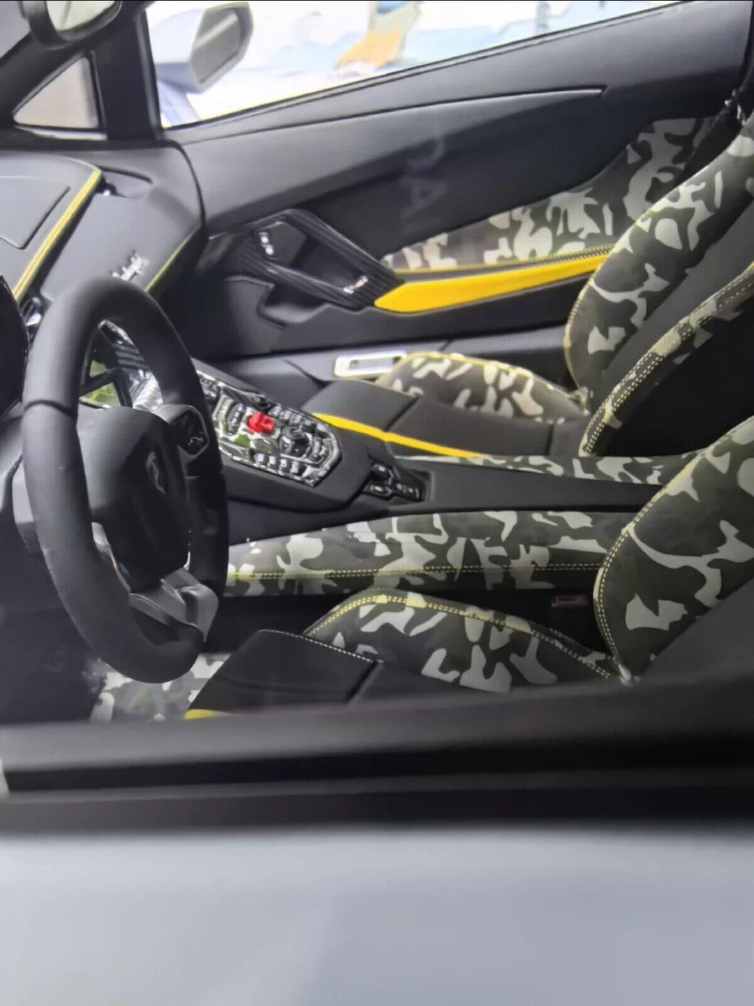 Lamborghini Aventador 2.0 LBWK (Matt Gray Zero Zen)[Davis & Giovanni] 1/12 scale