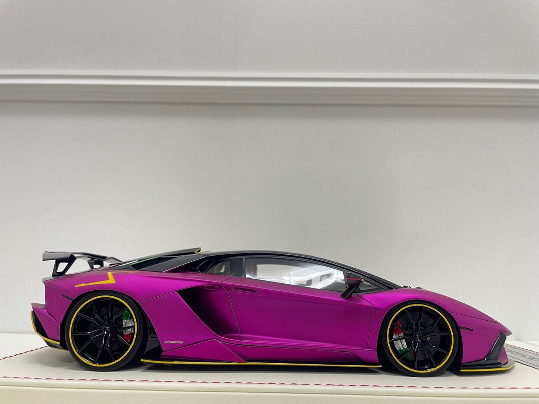 Lamborghini Aventador S NOVITEC (Pink) [Davis & Giovanni] 1/18 scale