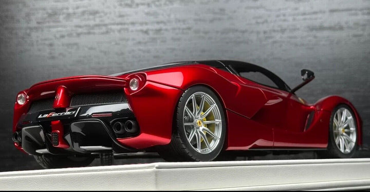 Ferrari LaFerrari (Candy Red) [Davis & Giovanni] 1/18 scale