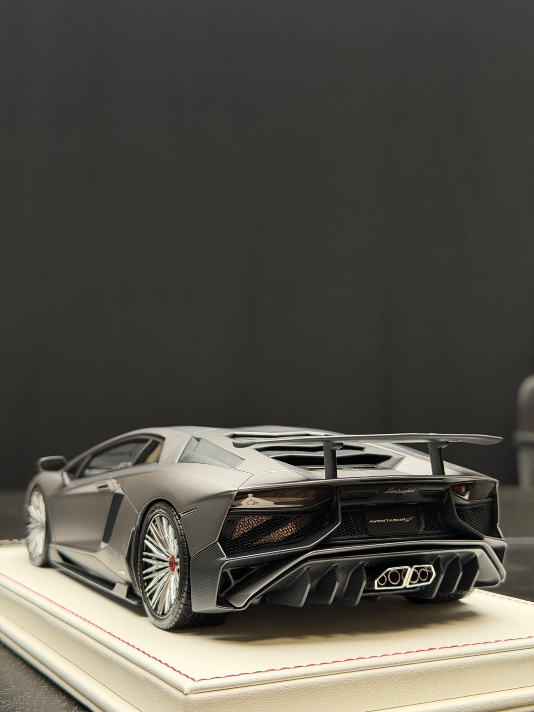 Lamborghini Aventador SV LBWK (Dark Gray) [Davis & Giovanni] 1:18 scale