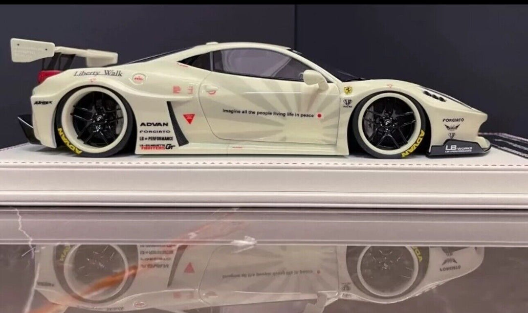 Ferrari 458 GT LBWK (Luminous Green) [Davis & Giovanni] 1/18 scale