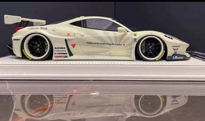 Ferrari 458 GT LBWK (Luminous Green) [Davis & Giovanni] 1/18 scale