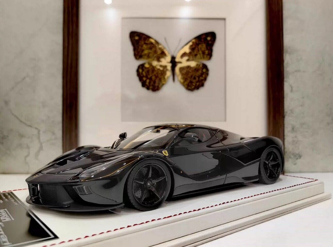 Ferrari LaFerrari (Gloss Black) [Davis & Giovanni] 1:18 scale