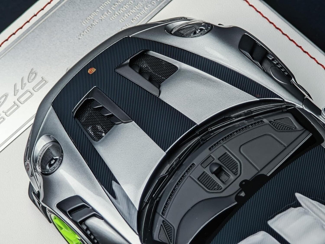Porsche 911 GT3 RS (Silver/ Neon Green) [Davis & Giovanni] 1/18 scale