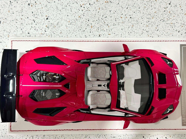 Lamborghini Aventador Roadster LBWK (Stradman) [Davis & Giovanni] 1/18 scale