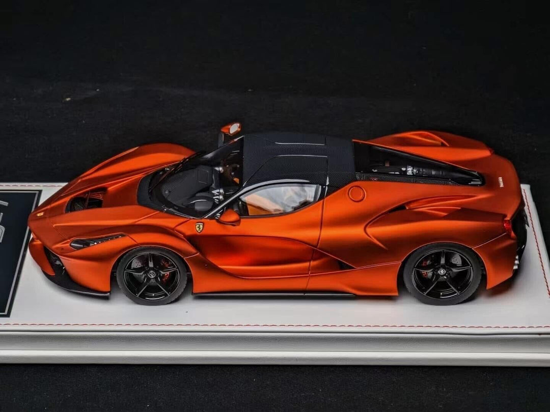 Ferrari LaFerrari (Matt Chrome Orange/ Carbon) [Davis & Giovanni] 1/18 scale