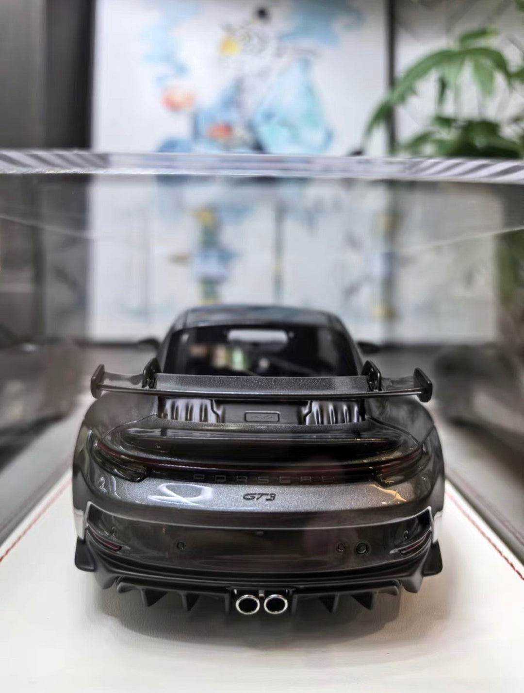 Porsche 911 GT3 (Metallic Dark Silver) [Davis & Giovanni] 1/18 scale