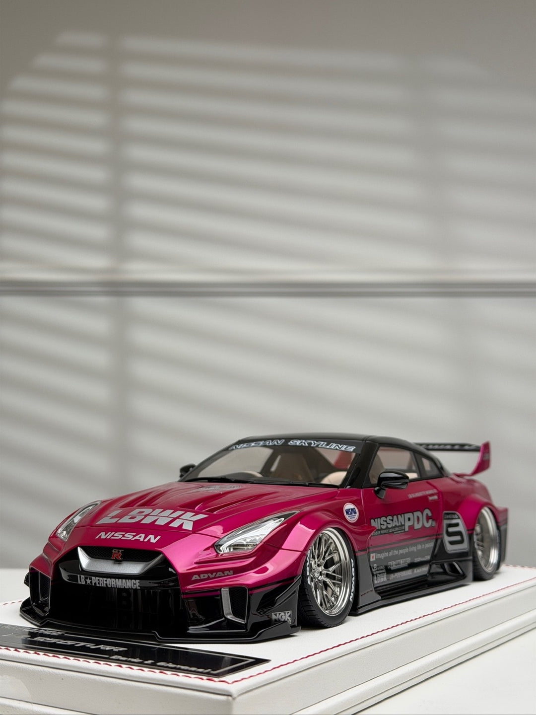 Nissan R35 GT-RR LBWK (Metallic Pink/ Decals) [Davis & Giovanni] 1/18 scale