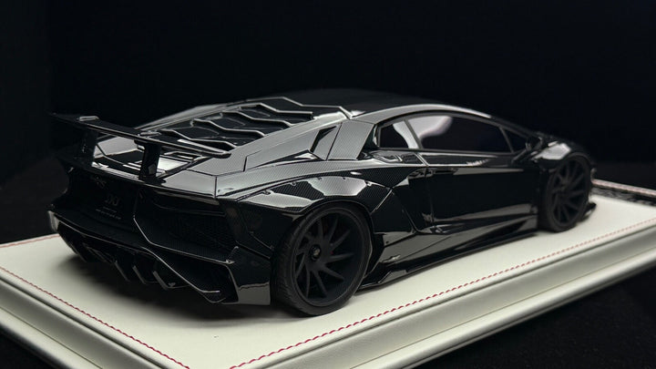 Lamborghini Aventador LP750-4 LBWK (Carbon Fiber) [Davis & Giovanni] 1:18 1 OF 1