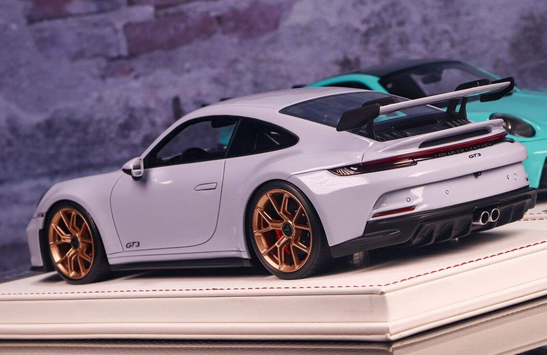 Porsche 911 GT3 (Gray) [Davis & Giovanni] 1/18 scale