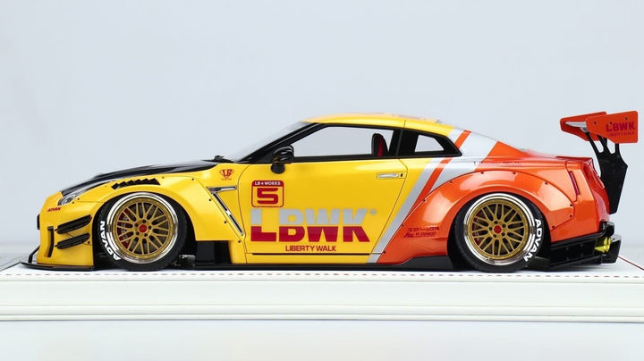 Nissan GTR R-35 Type 2 LBWK (Gloss Yellow/ Red) [Davis & Giovanni] 1/18 scale