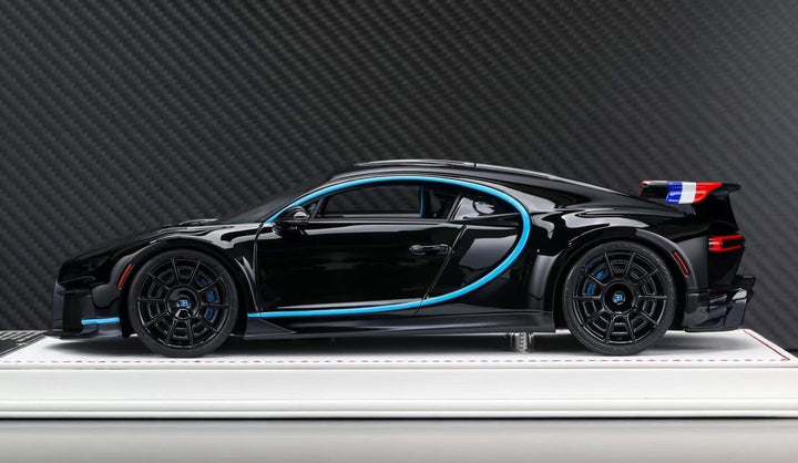 Bugatti Chiron Pur Sport (Metallic Black/ Blue) [Davis & Giovanni] 1:18 scale