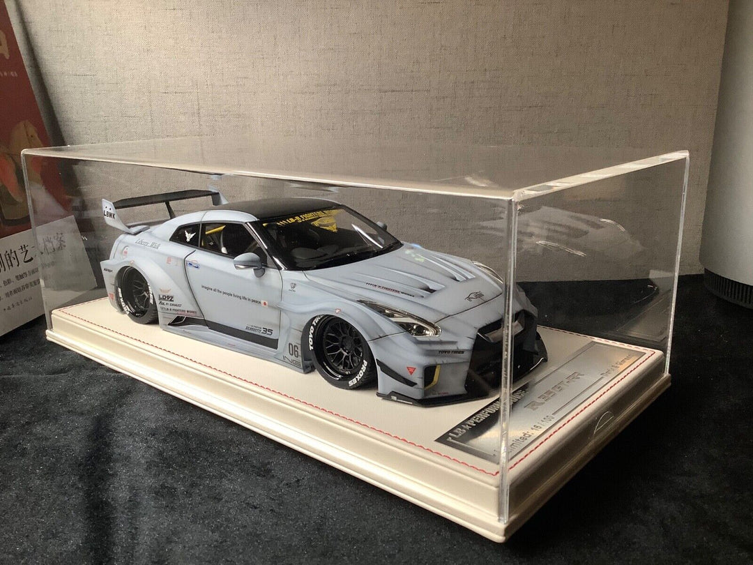 Nissan R35 GT-RR LBWK (Matt Gray) [Davis & Giovanni] 1/18 scale