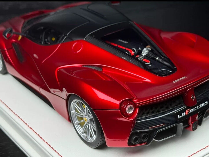 Ferrari LaFerrari (Candy Red) [Davis & Giovanni] 1/18 scale