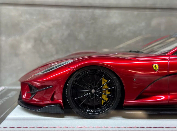 Ferrari 812 Superfast SVR (Candy Red) [Davis & Giovanni] 1/18 scale