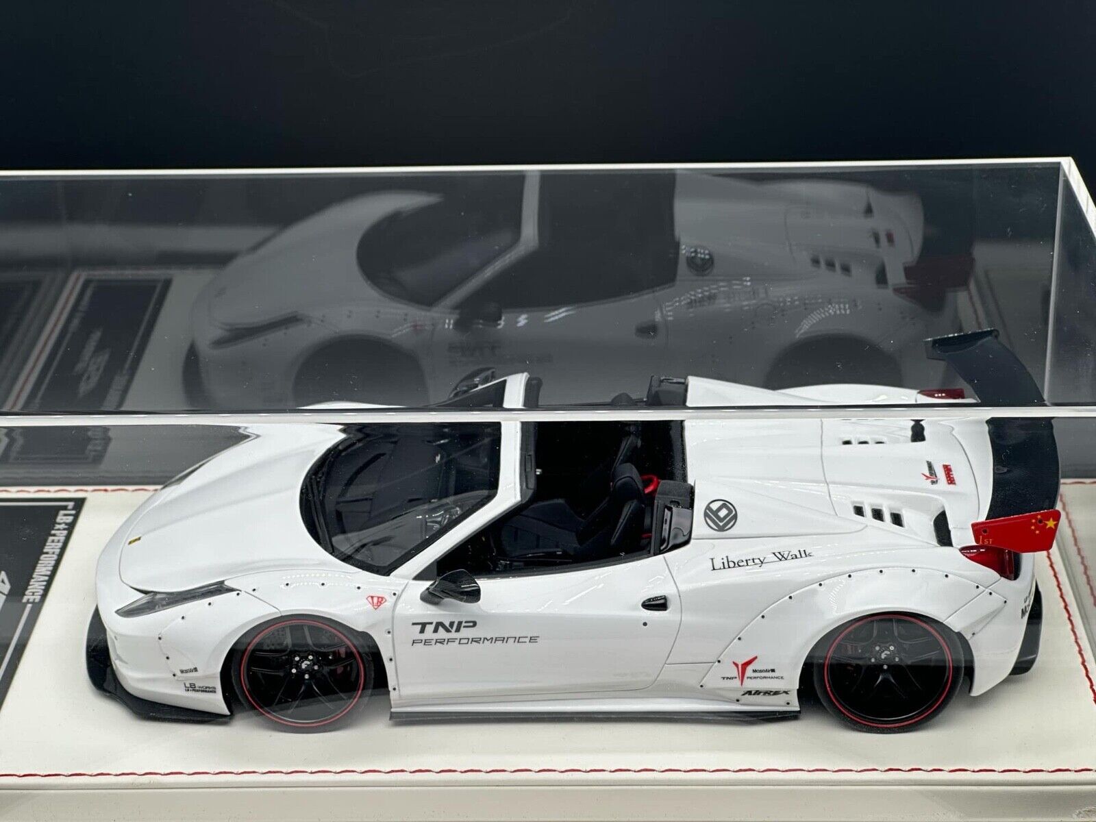 Ferrari 458 Spider LBWK (White) [Davis & Giovanni] 1:18 scale