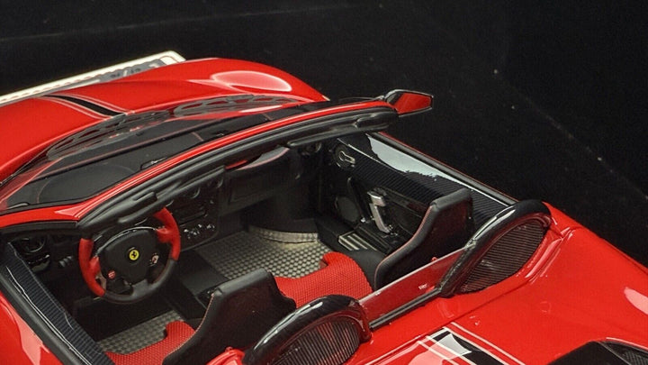 Ferrari 16M Scuderia Spider NOVITEC (Rosso Corsa) [Davis & Giovanni] 1/18 scale