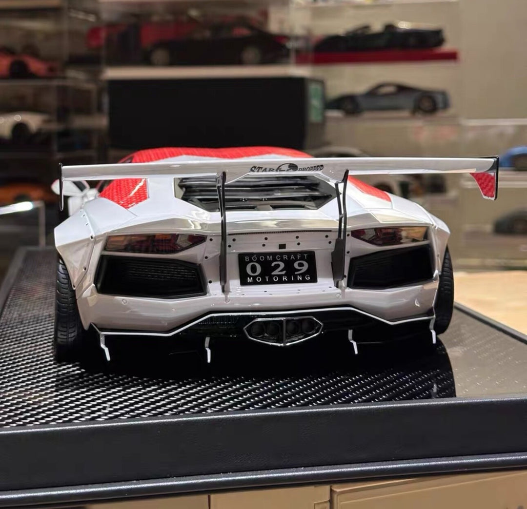 Lamborghini Aventador LBWK (Supreme x LV) [Davis & Giovanni] 1:12 scale