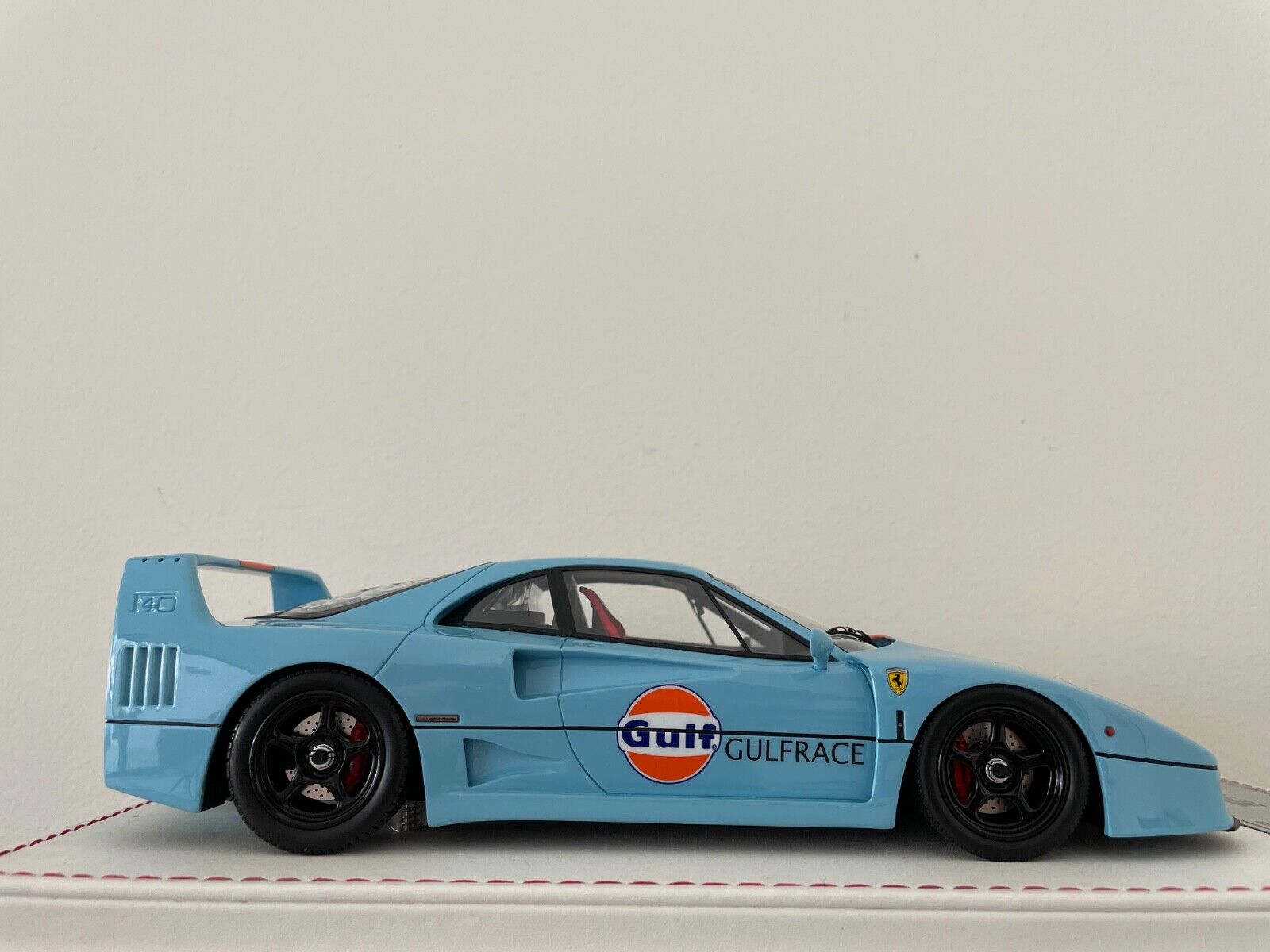 Ferrari F40 (Blue, GULF Racing) [Davis & Giovanni] 1/18 scale