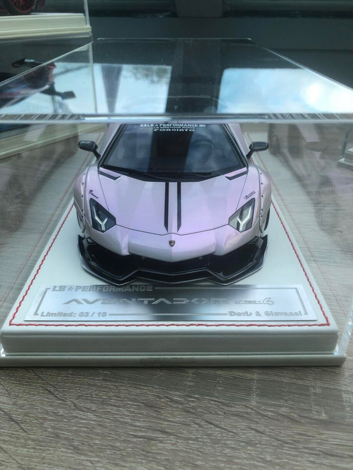 Lamborghini Aventador SV LBWK (Fantasy White) [Davis & Giovanni] 1:18 scale