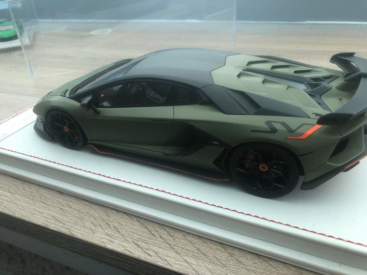 Lamborghini Aventador SVJ (Matt Green) [Davis & Giovanni] 1:18 scale