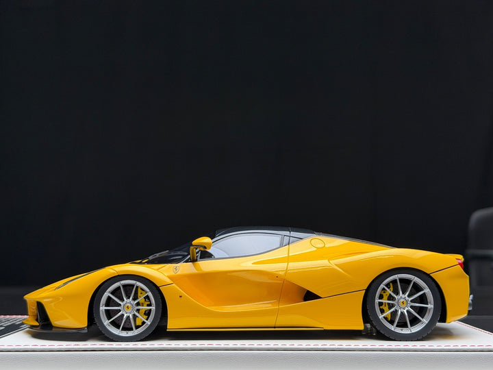 Ferrari LaFerrari (Yellow, Silver Rims) [Davis & Giovanni] 1/18 scale
