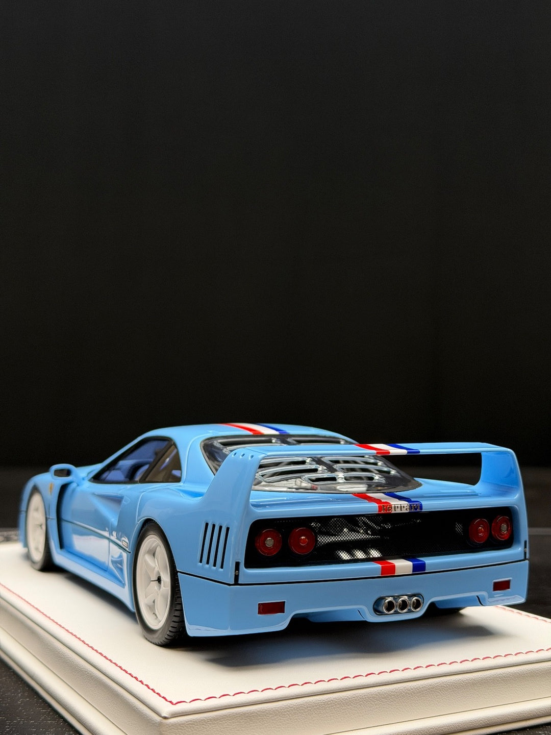 Ferrari F40 (Baby Blue/ France Flag Stripe) [Davis & Giovanni] 1:18 scale
