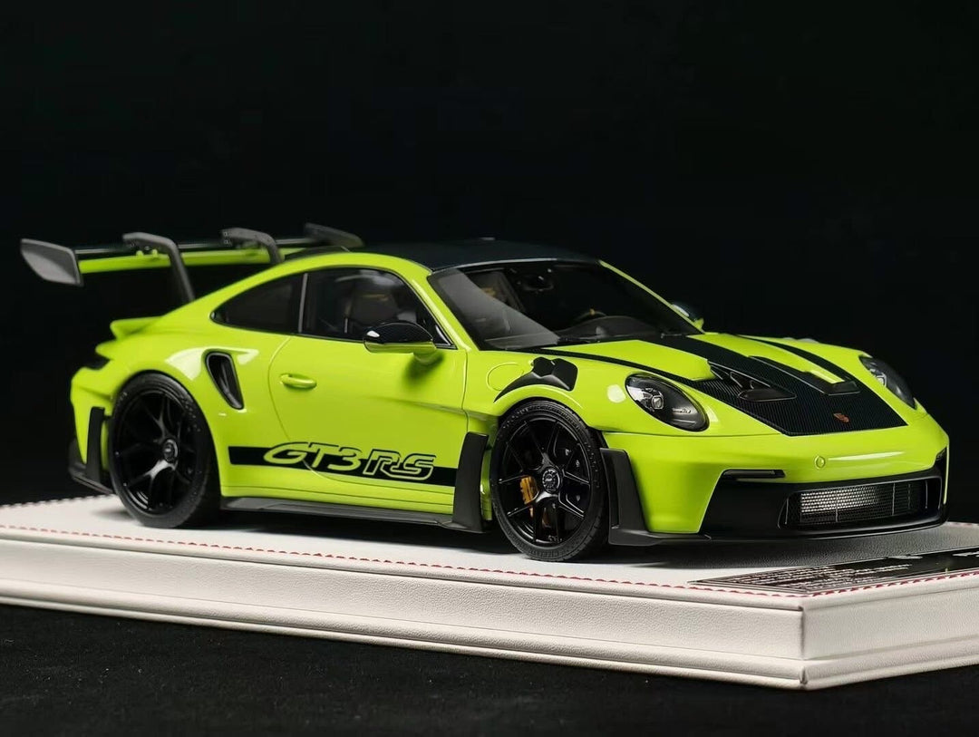 Porsche 911 GT3RS (Neon Yellow) [Davis & Giovanni] 1:18 scale