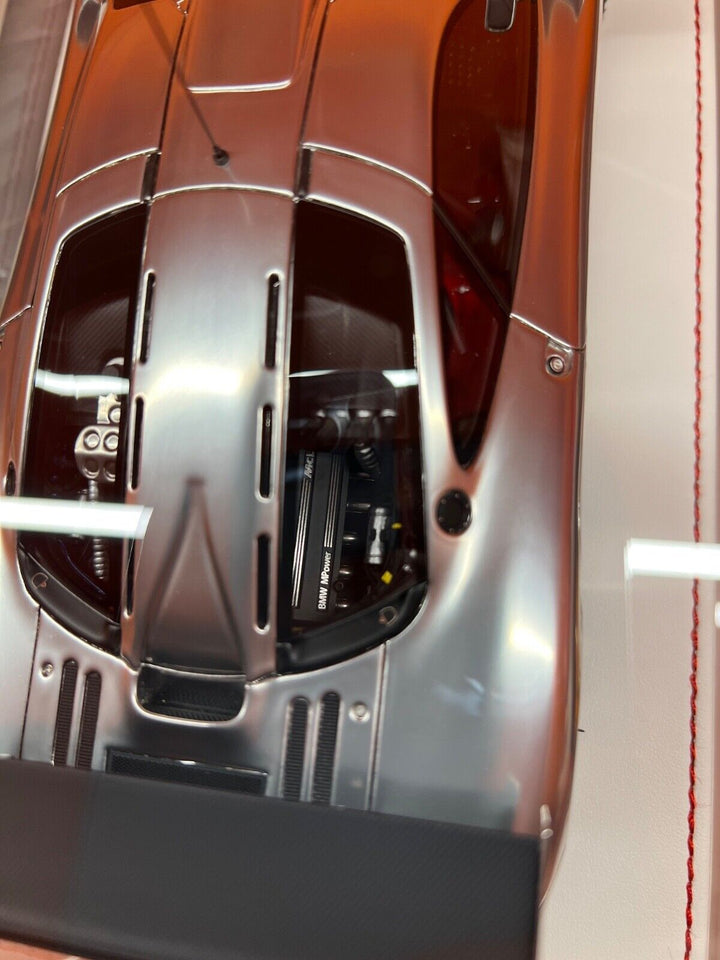 McLaren F1 GTR (Chrome) [Davis & Giovanni] 1/18 scale