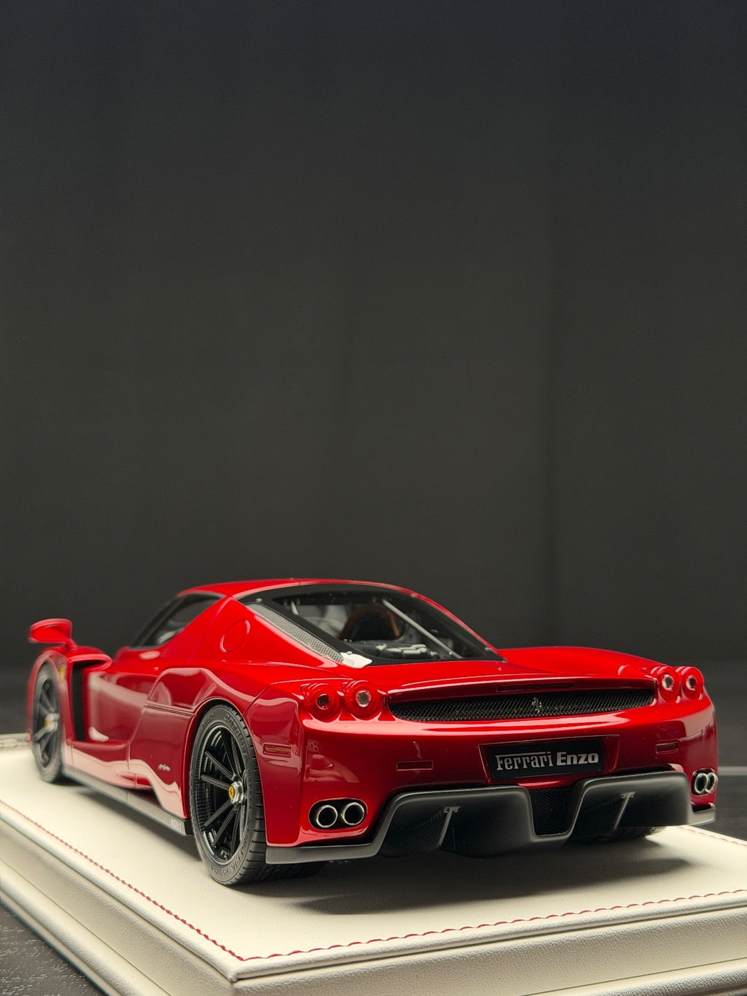 Ferrari Enzo (Red/ ADV.1) [Davis & Giovanni] 1:18 scale
