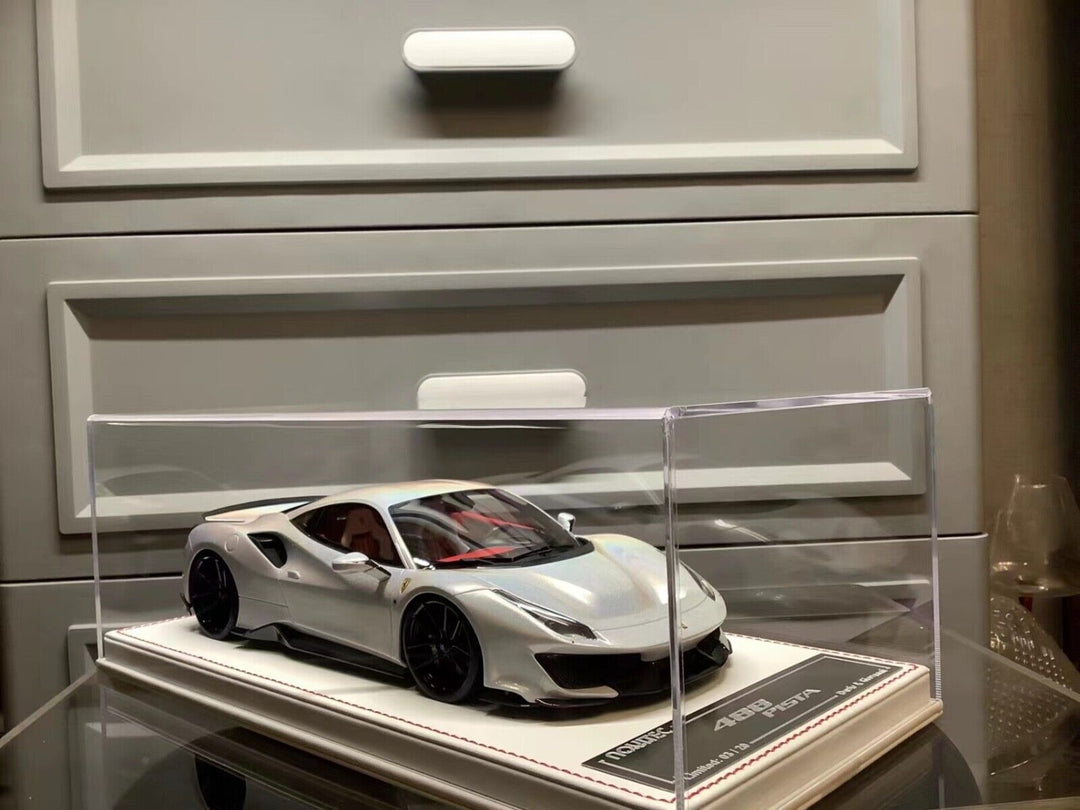 Ferrari 488 Pista NOVITEC (Pearl White) [Davis & Giovanni] 1/18 scale