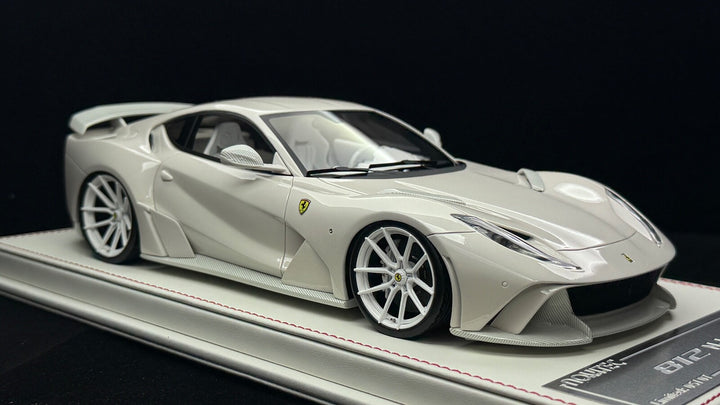 Ferrari 812 N-LARGO NOVITEC (Metallic White) [Davis & Giovanni] 1:18 1 OF 1