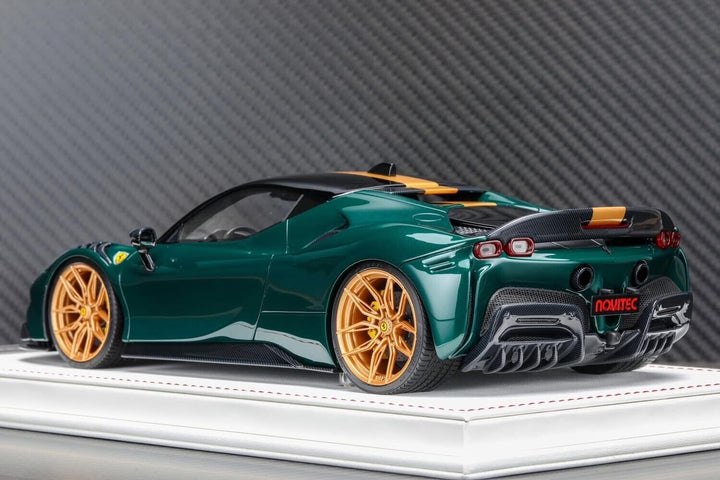 Ferrari SF90 Stradale NOVITEC (Green/ Gold) [Davis & Giovanni] 1/18 scale