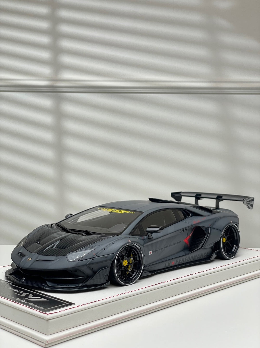 Lamborghini Aventador SVJ LBWK (Gray, Zero Fighter)[Davis & Giovanni] 1:18 scale