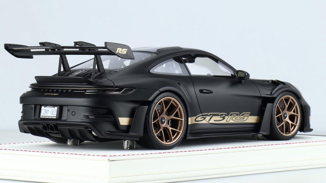 Porsche 911 GT3RS (Matt Black) [Davis & Giovanni] 1/18 scale