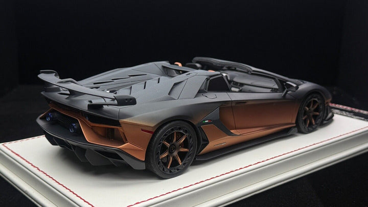 Lamborghini Aventador SVJ Roadster [Davis & Giovanni] 1/18 scale - 1 OF 1