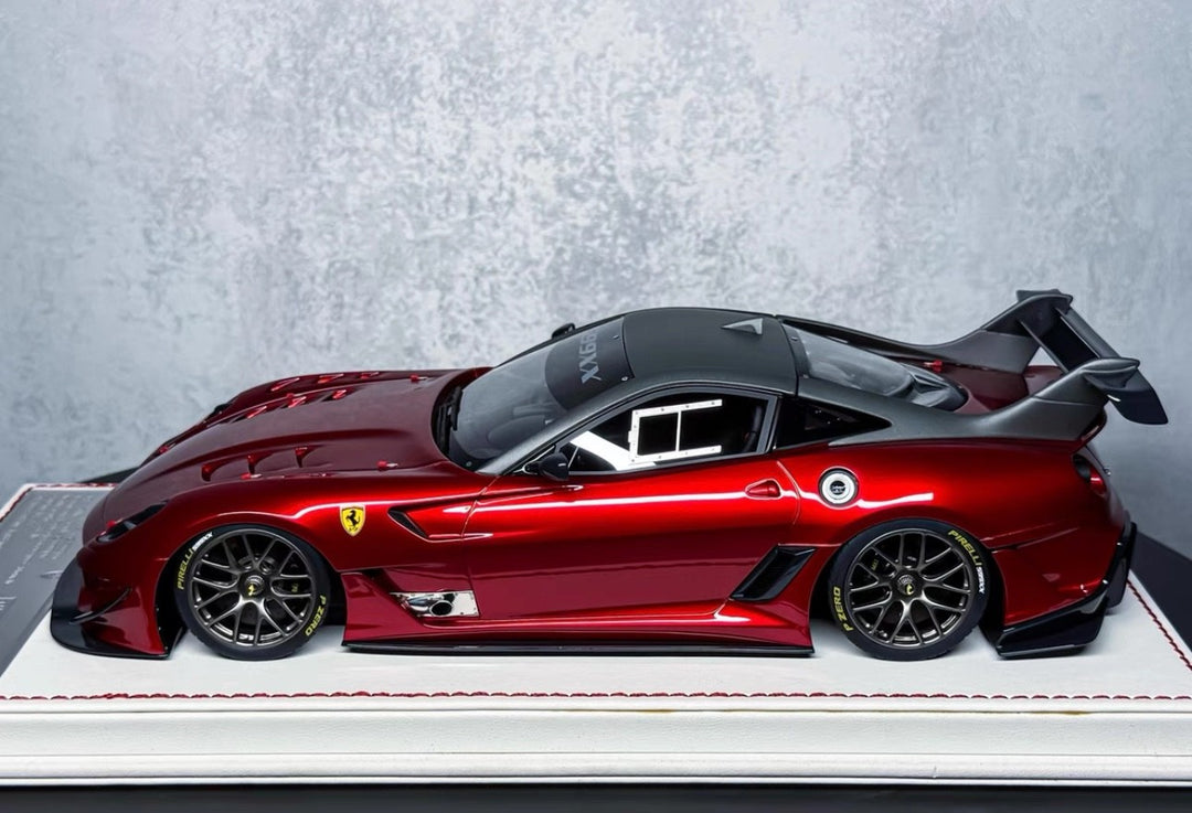 Ferrari 599XX Evo (Candy Red) [Davis & Giovanni] 1/18 scale