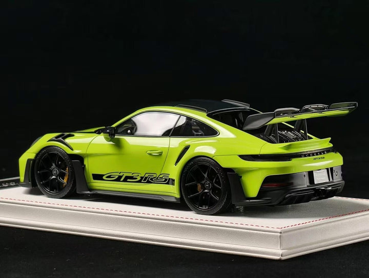 Porsche 911 GT3RS (Neon Yellow) [Davis & Giovanni] 1:18 scale